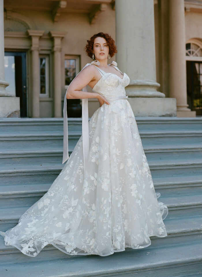 SARAH/SADIE dress + bows - Image 3